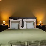 Jonica 3*