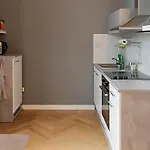Hotel apartamentowy Jonica Brema