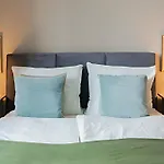 Jonica 3*