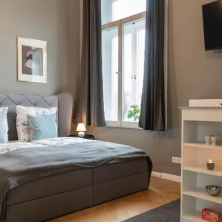 Hotel apartamentowy Jonica Brema