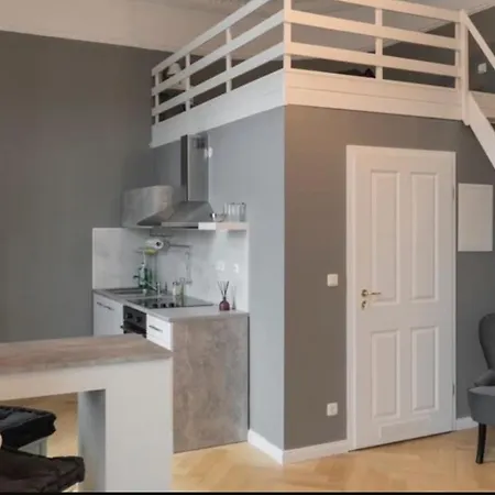 Jonica מלון דירות